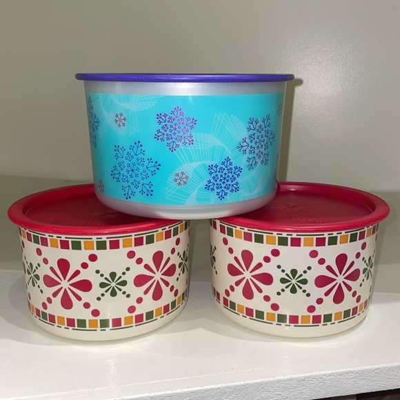 ❤️Tupperware Canisters Lot - Picture 2 of 7